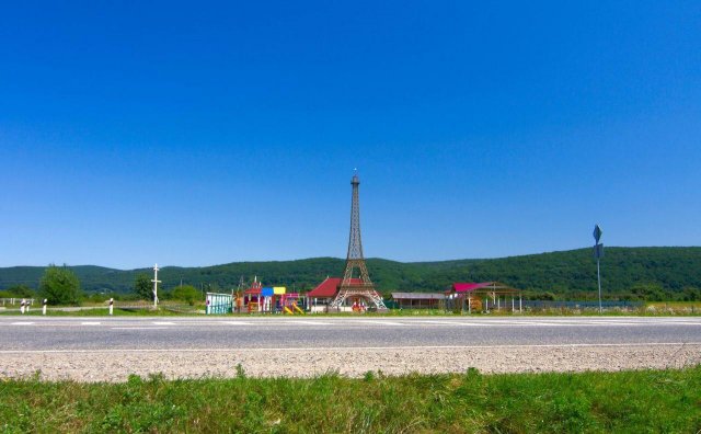 Эйфелева башня на российских просторах