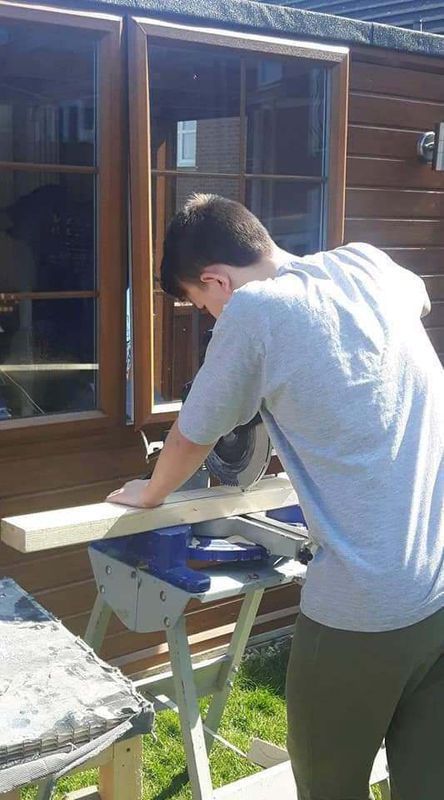 Дом для своей маленькой сестренки всего за неделю построил 14-летний мальчик