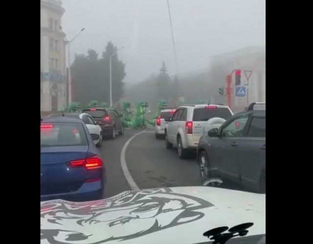 В Кемерово заметили толпу очень странных пешеходов