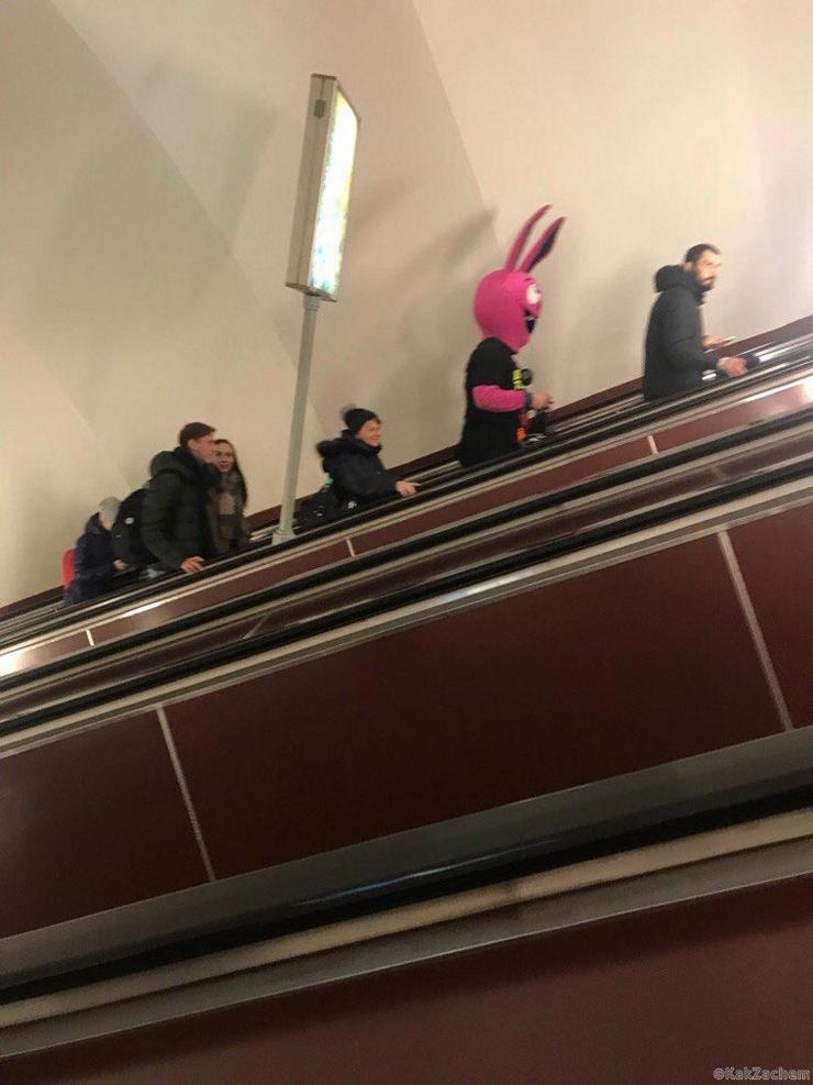 25 пассажиров российского метро, поведение и внешний вид которых очень удивляет порой