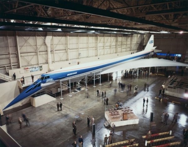 Прототип сверхзвукового пассажирского самолета Boeing 2707, США, 1970 год