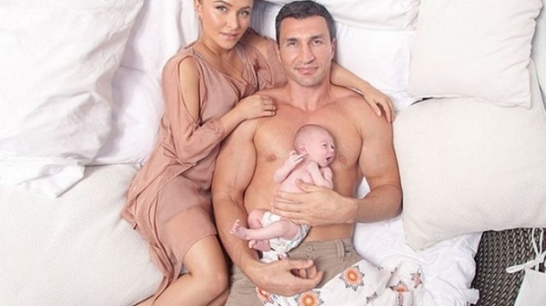 Владимир Кличко воспитывает малышку сам. Как живет его дочь