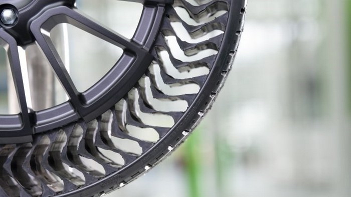 Michelin и GM начинают выпуск безвоздушных, безопасных шин, которые нельзя проколоть