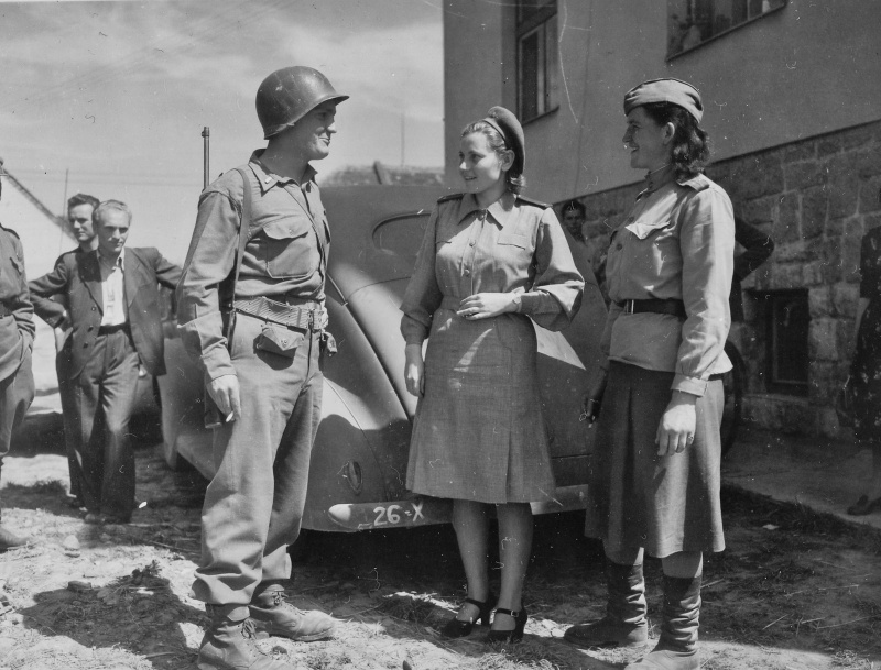 10 редких архивных фото девушек во время Второй Мировой Войны