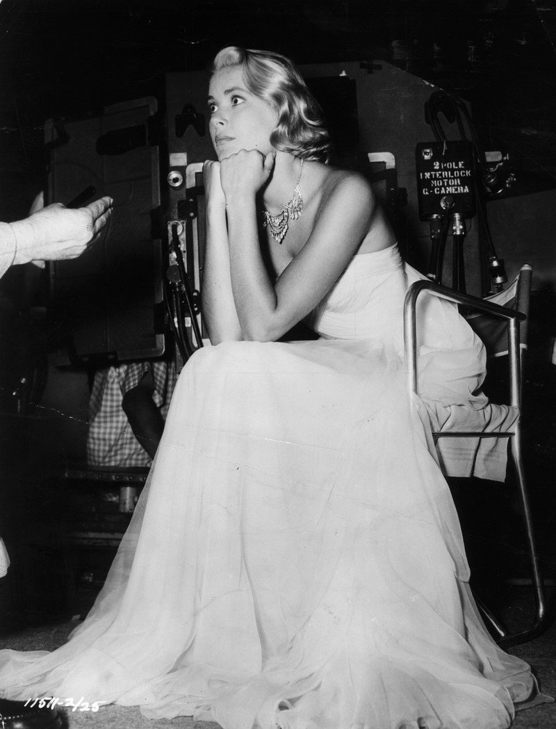 А княгиня Монако знала, что делала: что показал рентгеновский снимок свадебных туфель Грейс Келли