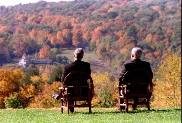 Билл Клинтон и Борис Ельцин любуются видами долины реки Гудзон. Нью-Йорк, 1995 год.