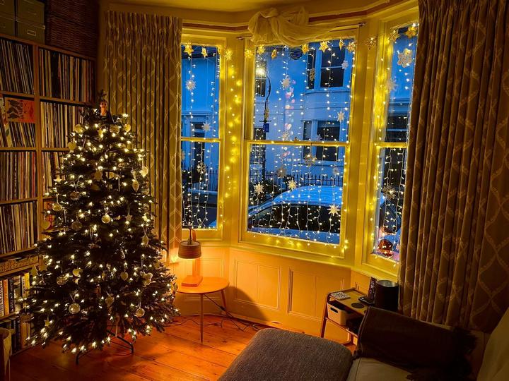 16 примеров, как люди по всему миру создают волшебную новогоднюю атмосферу у себя дома