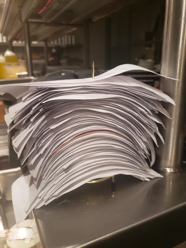 18 фото от работников ресторанов, которые решили явить миру то, что происходит на профессиональных кухнях