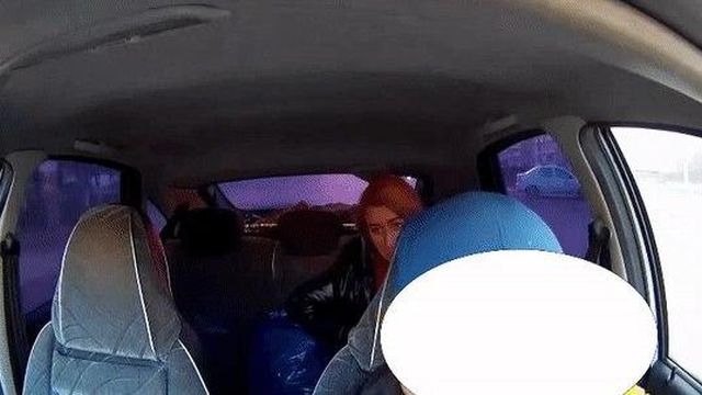 Не опять, а снова: пьяная пассажирка устроила скандал таксисту из Дзержинска
