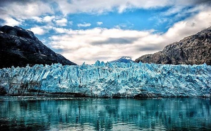 Удивительные айсберги и ледники со всего мира (26 фото)