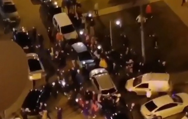 Жители Бутово решили устроить вечеринку в разгар пандемии